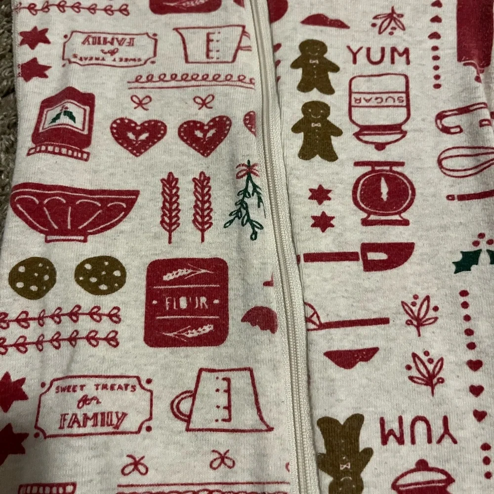 Hanna Andersson Christmas Baking 3T Zip Sleeper In Organic Cotton - Picture 2 of 3